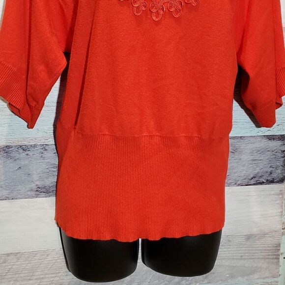 Cable & Gauge Cropped Lightweight Knit Blouse Embellished Sz M - Picture 5 of 8